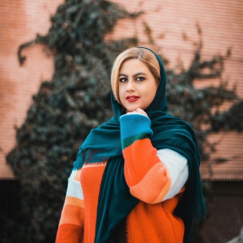 نرگس احمدی