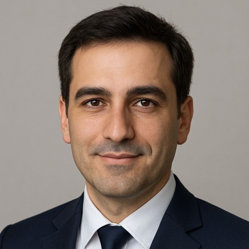 پیمان اکبری